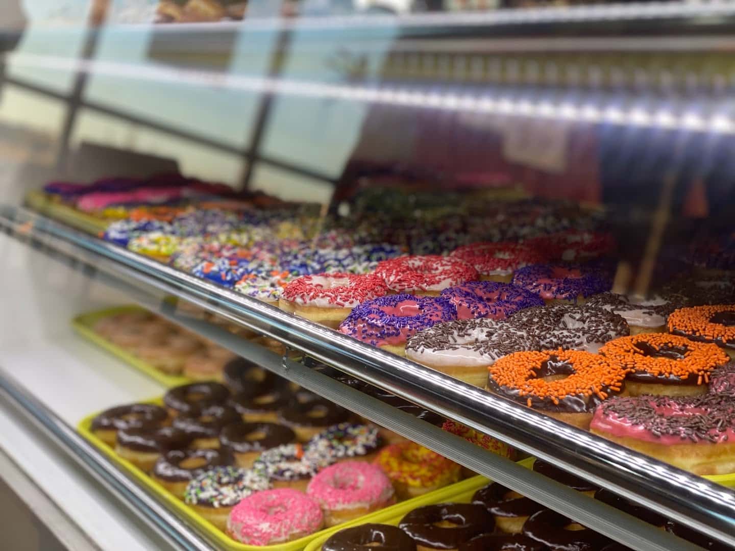 Grand Donuts — Bakeries & Desserts photo 1 of 5