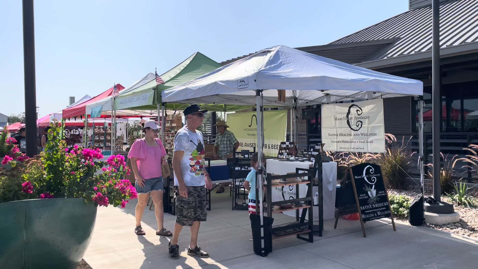 Silos Farmers Market — Retail & Boutiques photo 2 of 5