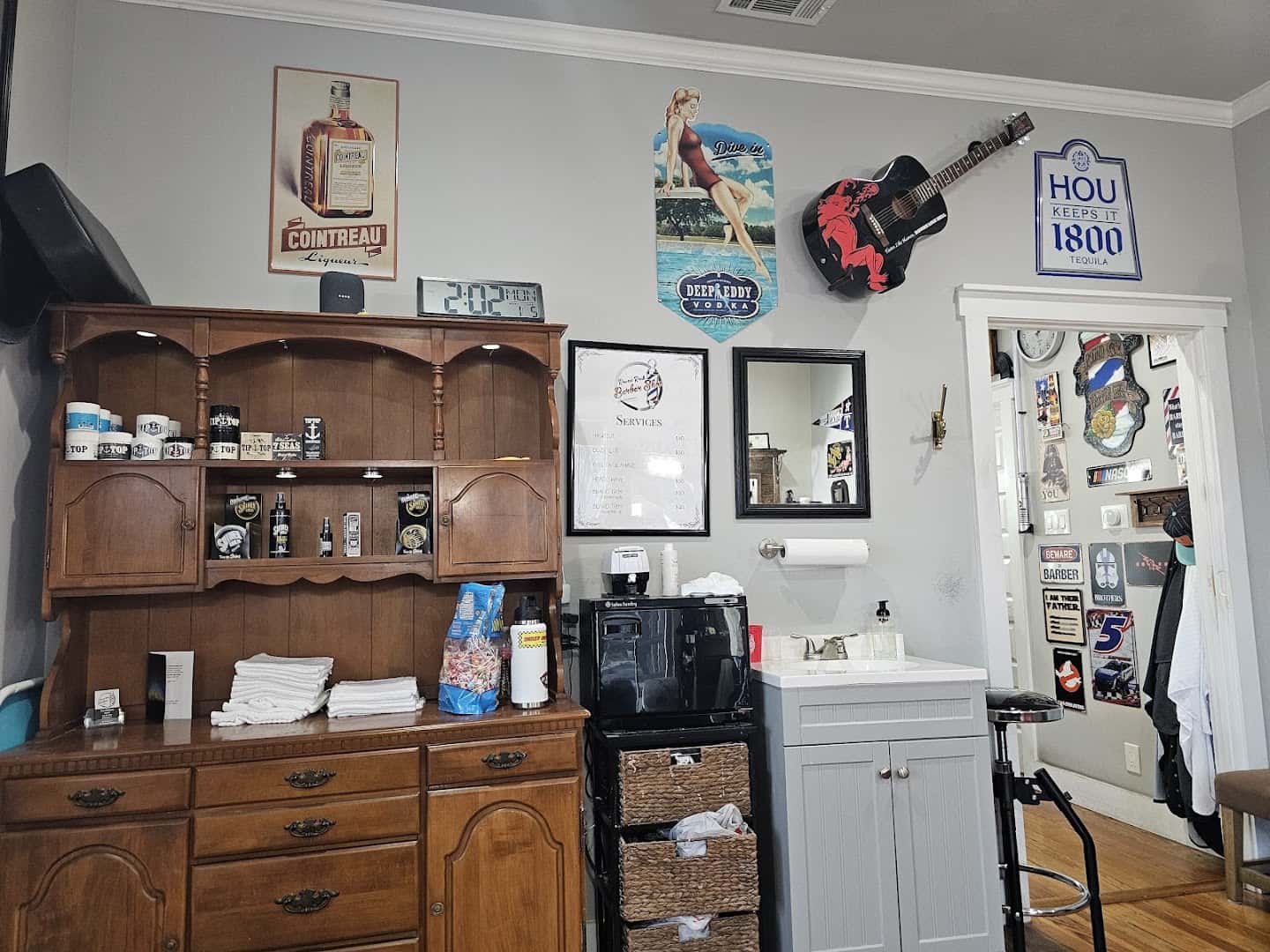 Round Rock Barber Shop — Hair Salons & Barbers photo 3 of 5
