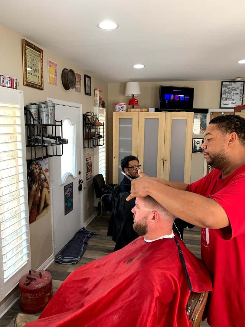 Papa Frank's Barbershop — Hair Salons & Barbers photo 3 of 5
