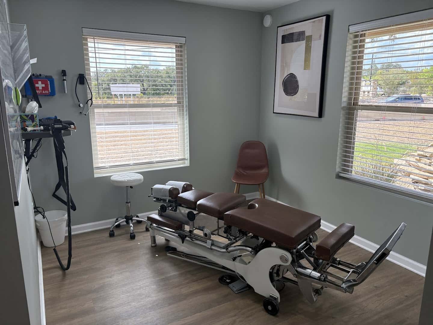 Crystal Falls Chiropractic & Injury Center of Leander — Chiropractors & Therapy photo 3 of 5