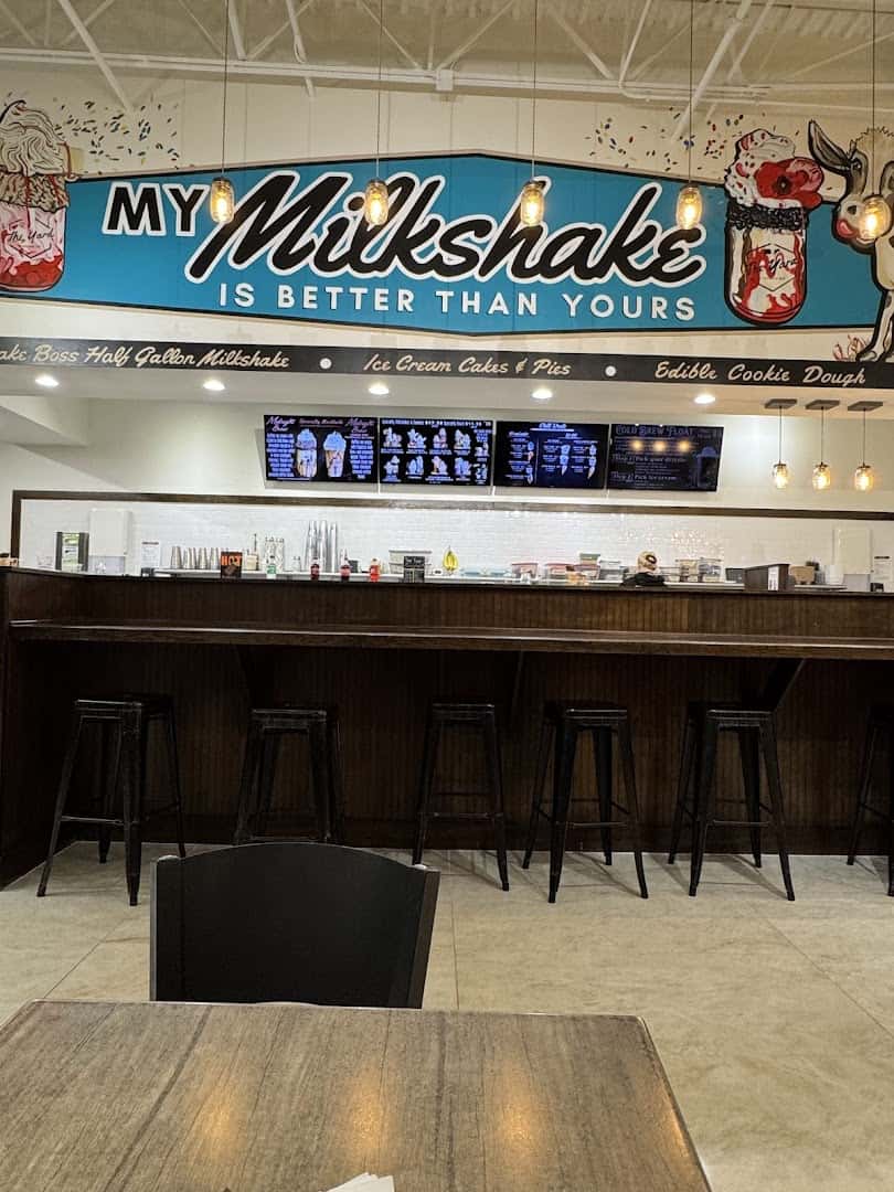 The Yard Milkshake Bar Of Georgetown — Bakeries & Desserts photo 3 of 5