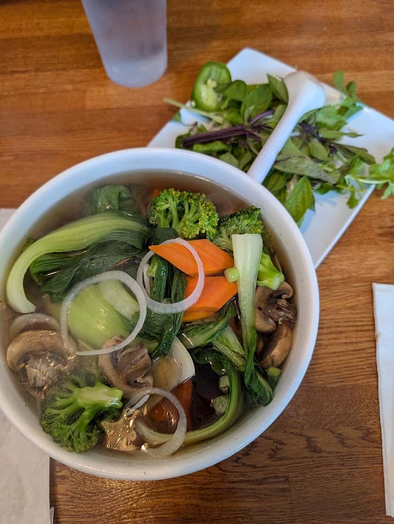V-Nam Bistro — Restaurants photo 2 of 5