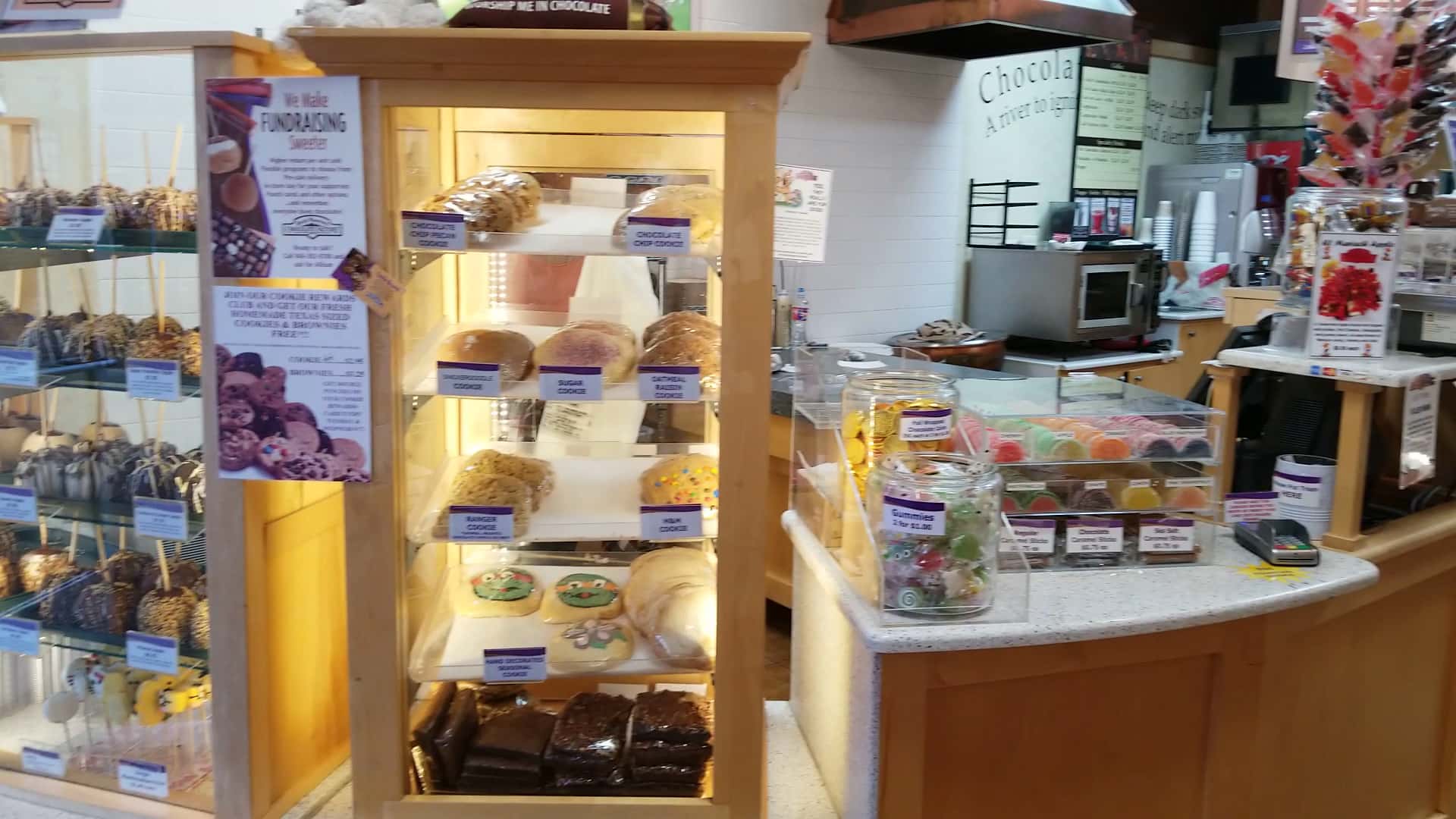 Rocky Mountain Chocolate Factory of Round Rock, TX at Premium Outlets — Bakeries & Desserts photo 2 of 5