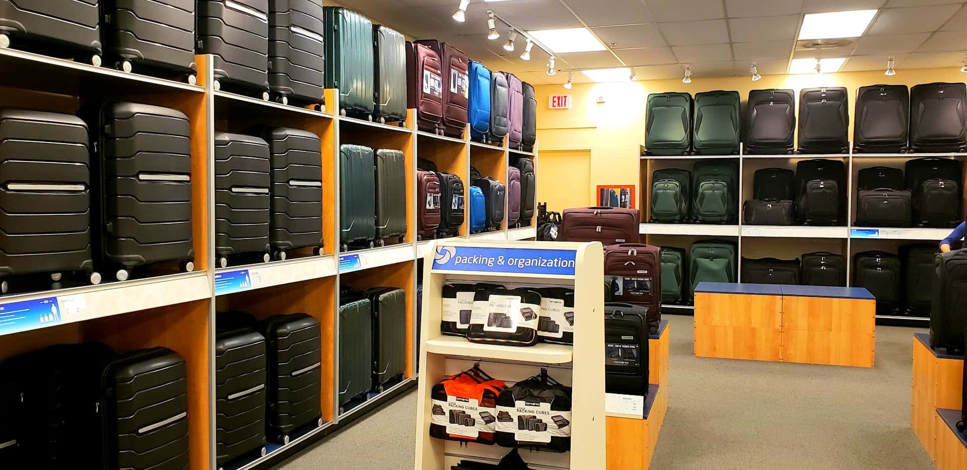 Samsonite Company Store - Round Rock Premium Outlets — Retail & Boutiques photo 2 of 5