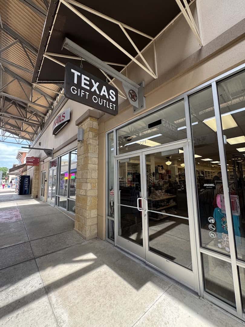 Texas Gift Outlet — Retail & Boutiques photo 1 of 5