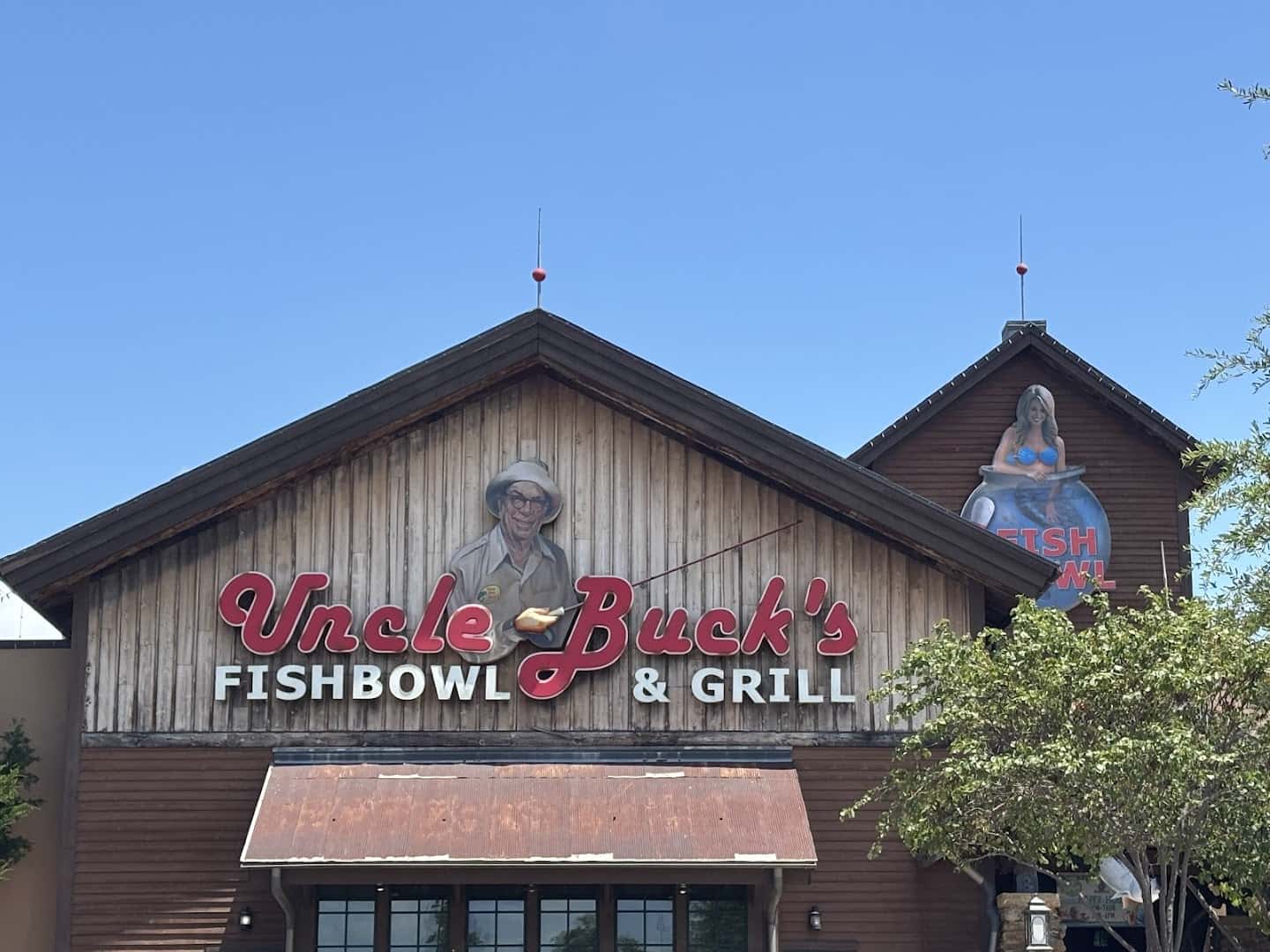 Uncle Buck's Fish Bowl and Grill — Restaurants photo 1 of 5