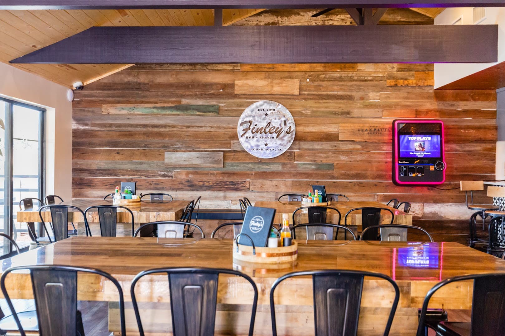 Finley's Round Rock — Restaurants photo 1 of 5