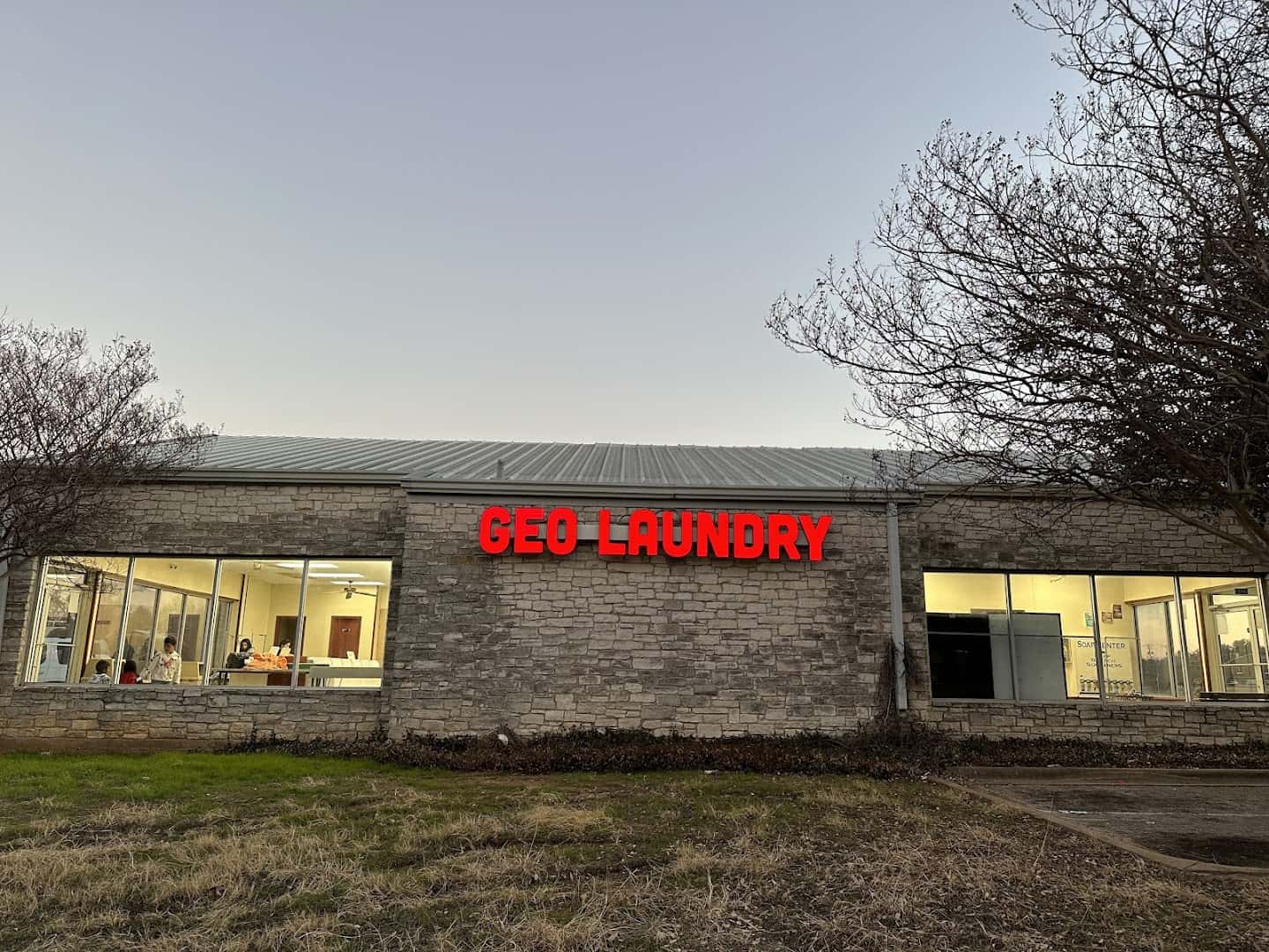 Geo Laundry — Laundry & Dry Cleaning photo 2 of 5